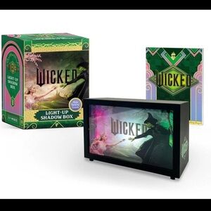 Wicked: Light-Up Shadow Box: Plays "Defying Gravity" by Running Press